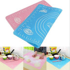 Silicone Pastry Mat – 14 Inch Round Non-Stick Baking Mat with Measurements – Food-Grade, Heat-Resistant, Reusable Rolling Surface for Dough, Pizza, Pie, and Fondant (Random Color)