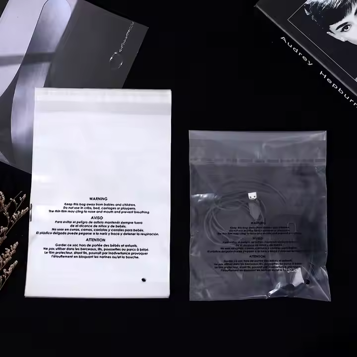 High Quality Zip Frosted Lock Poly Bags Cpe Slider Packaging Matte Zipper Clothes Bags Custom Packaging Bags For Clothing