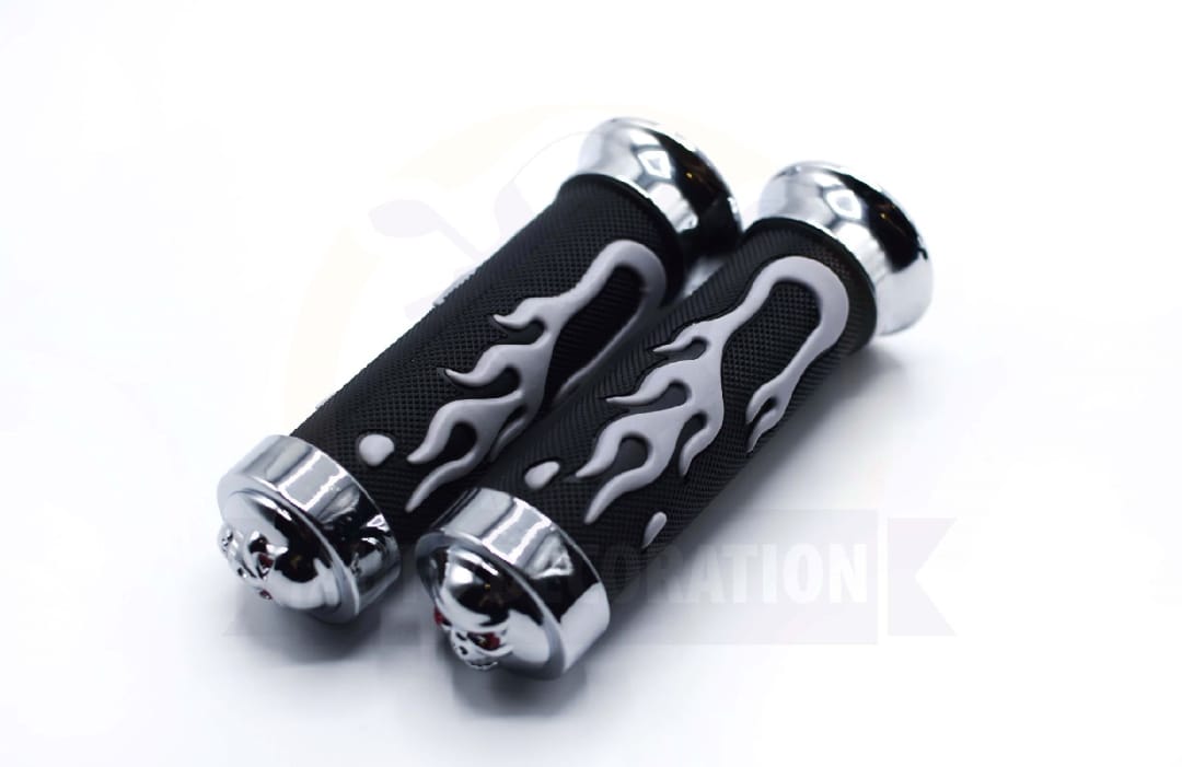 Universal Motorcycle Handlebar Grips 7/8" – Skull Head Flame Rubber Hand Grips (Black/Blue, Black/Red)